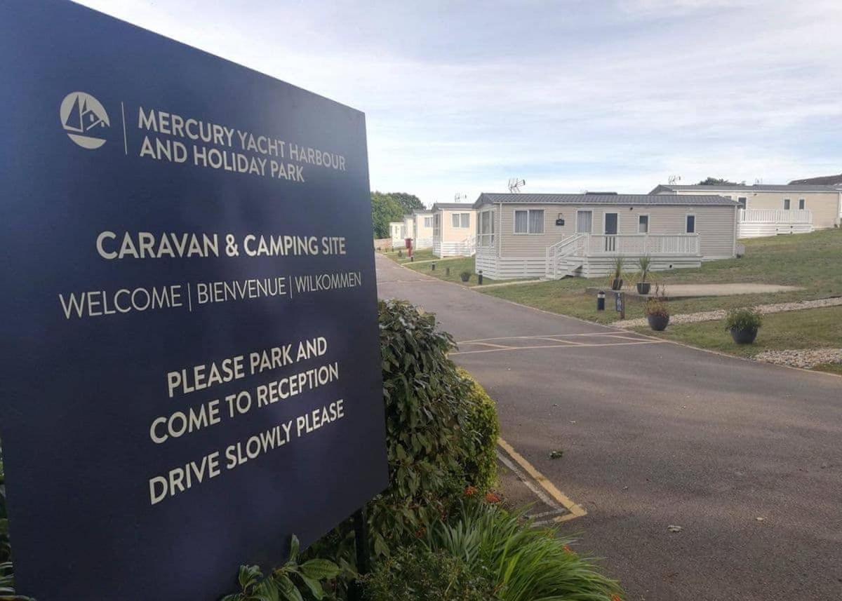 Mercury Yacht Harbour And Holiday Park Lower Swanwick Esterno foto