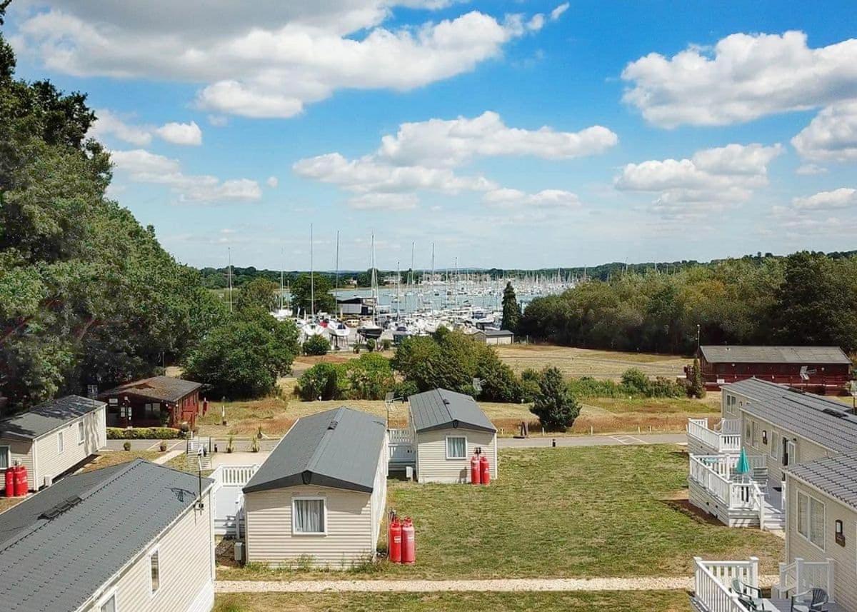 Mercury Yacht Harbour And Holiday Park Lower Swanwick Esterno foto