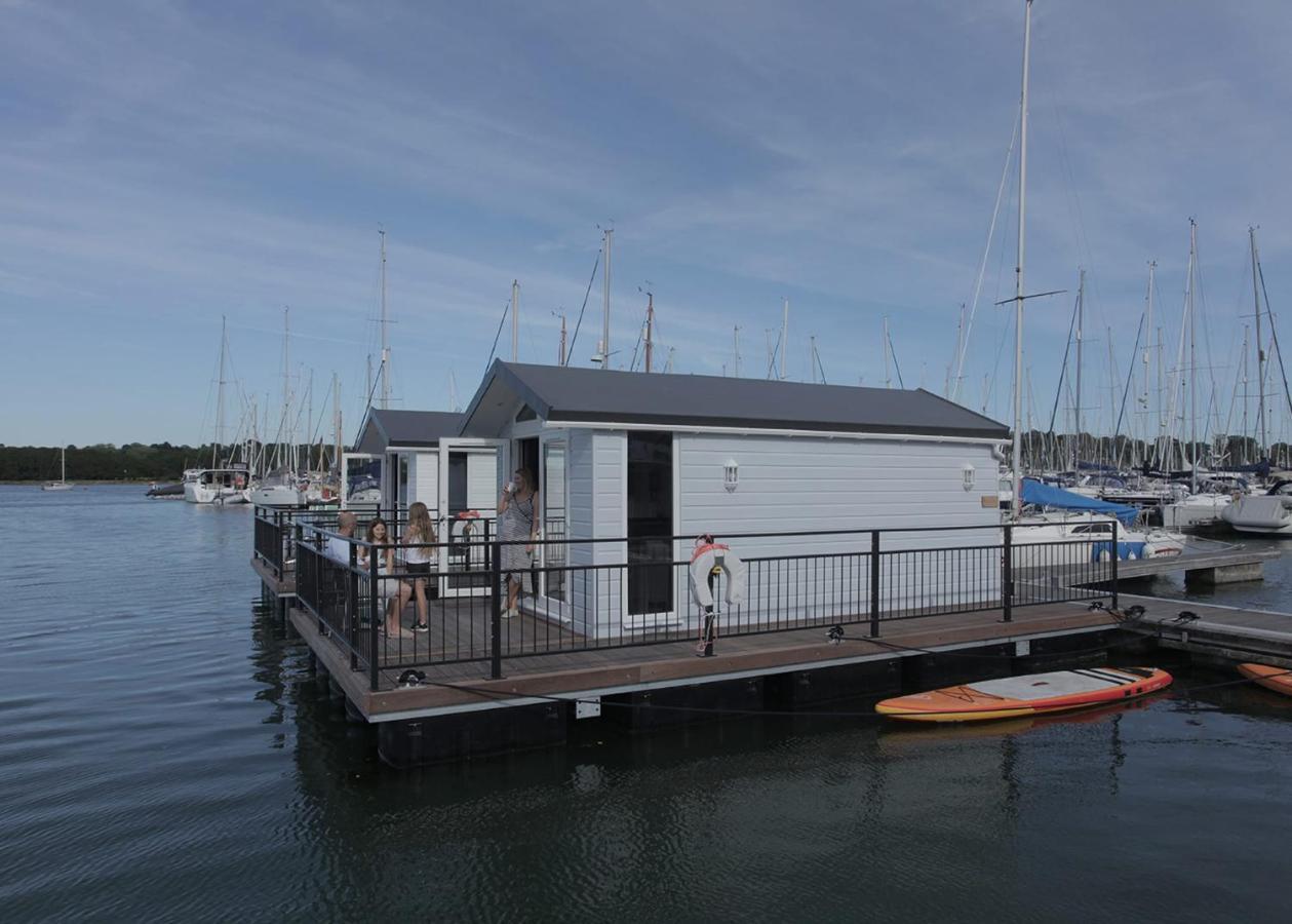 Mercury Yacht Harbour And Holiday Park Lower Swanwick Esterno foto